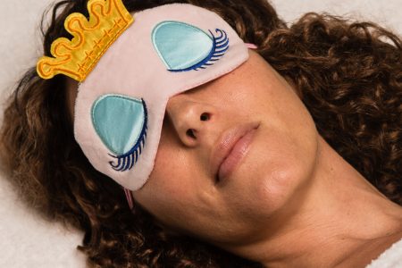 Schlafmaske Prinzessin pink mit Model